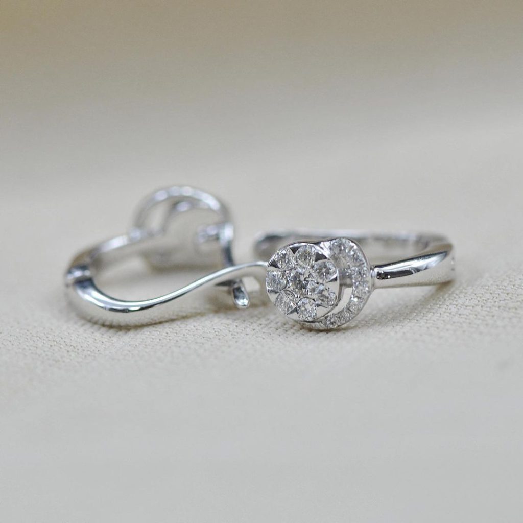 ANTING BERLIAN EROPA SIMPLE