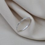 Cincin berlian asli model simple unik (2)