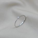 Cincin berlian asli model simple unik (4)